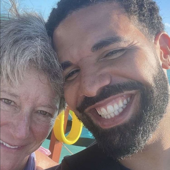 Meet your Posher, CF - Picture 4 of 4